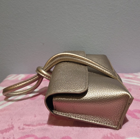 Chantecaille Metallic Gold Loop Lock Wristlet - Picture 5 of 10